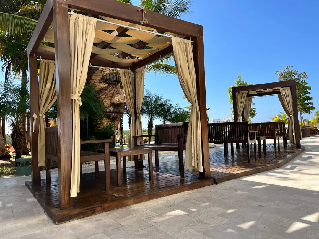 sillas y mesas departamento renta marina