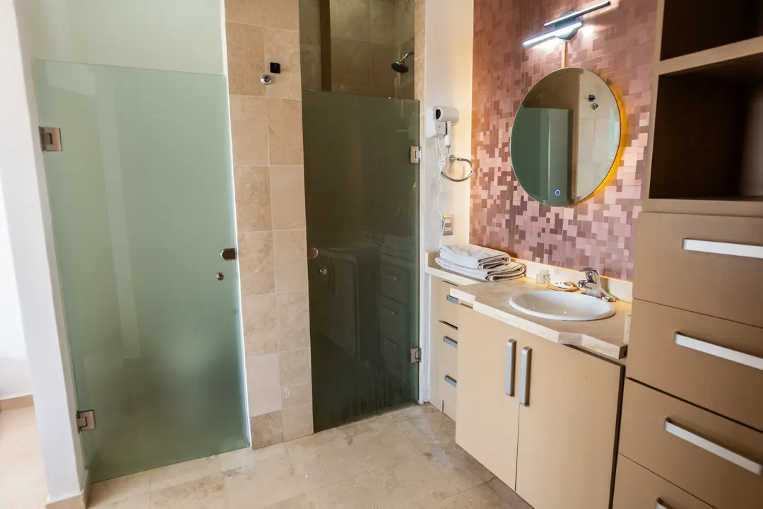 baño con regadera departamento renta marina