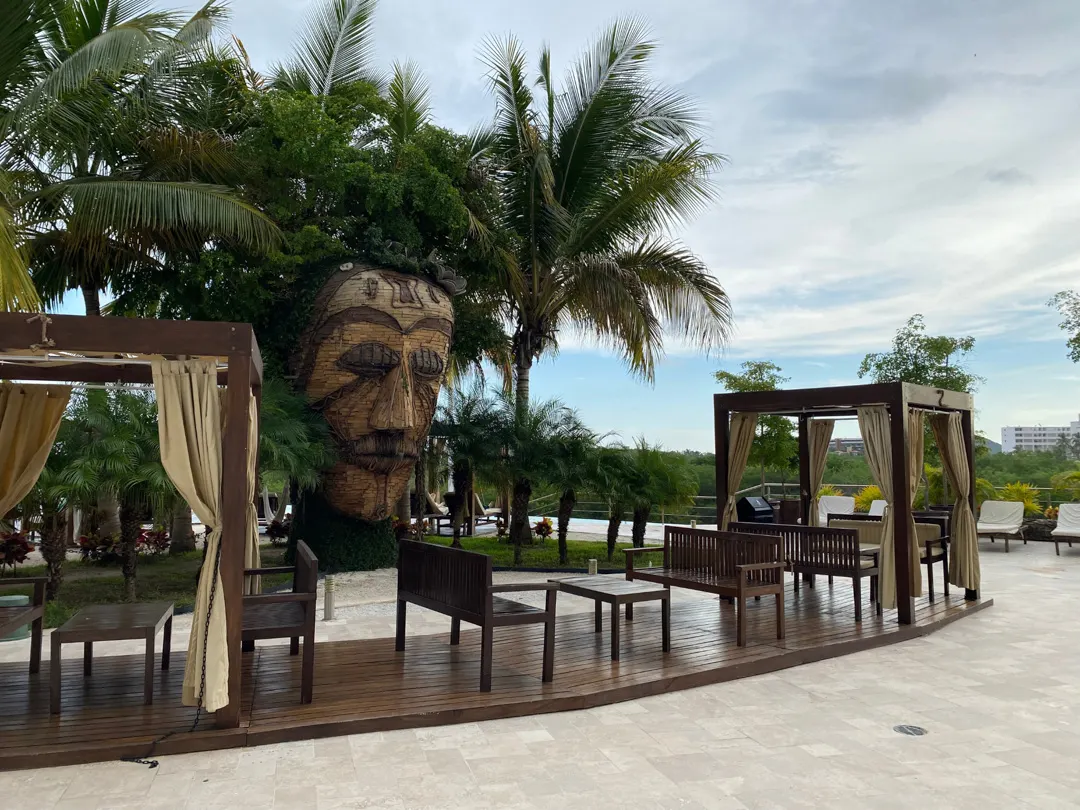 area de descanso y areas verdes departamento renta marina