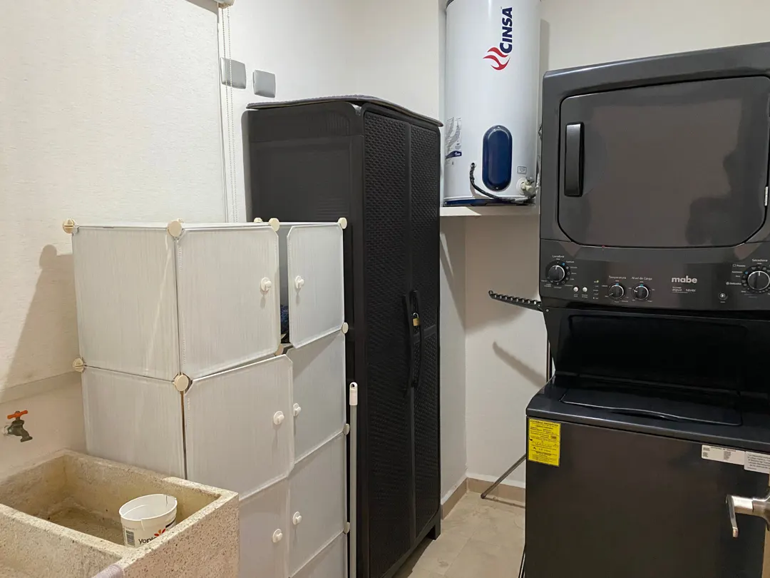 cuarto de lavado departamento renta marina