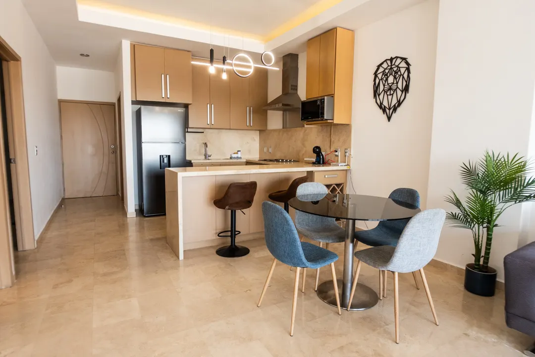 cocina y comedor departamento renta marina