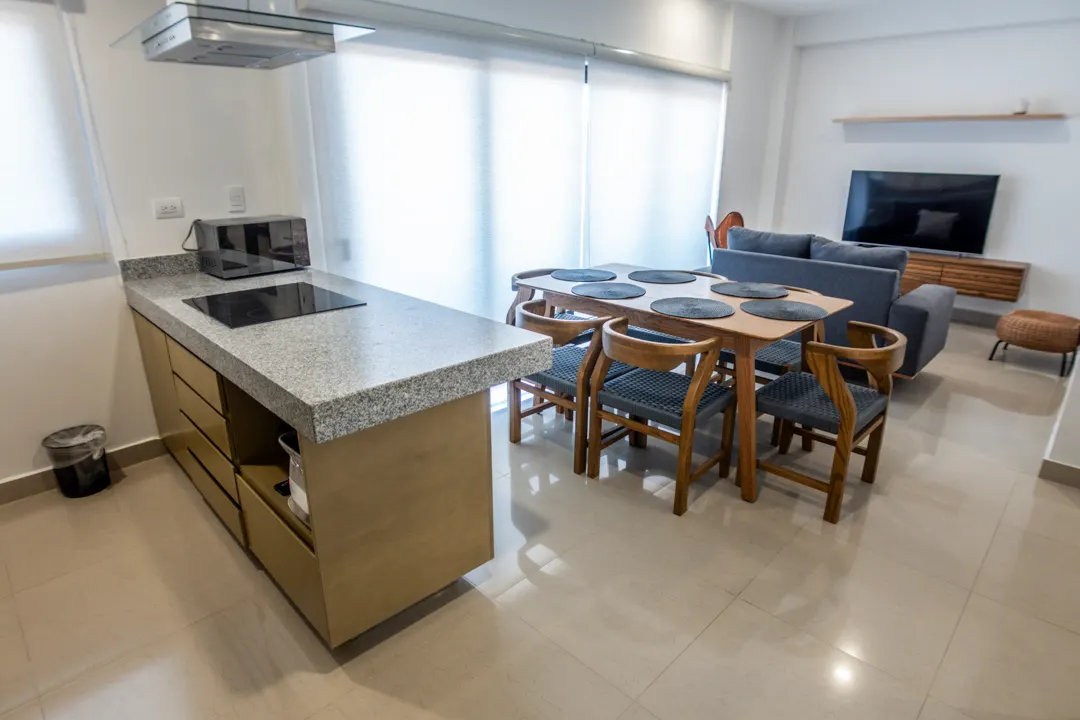 Desayunador y comedor departamento renta torre 5