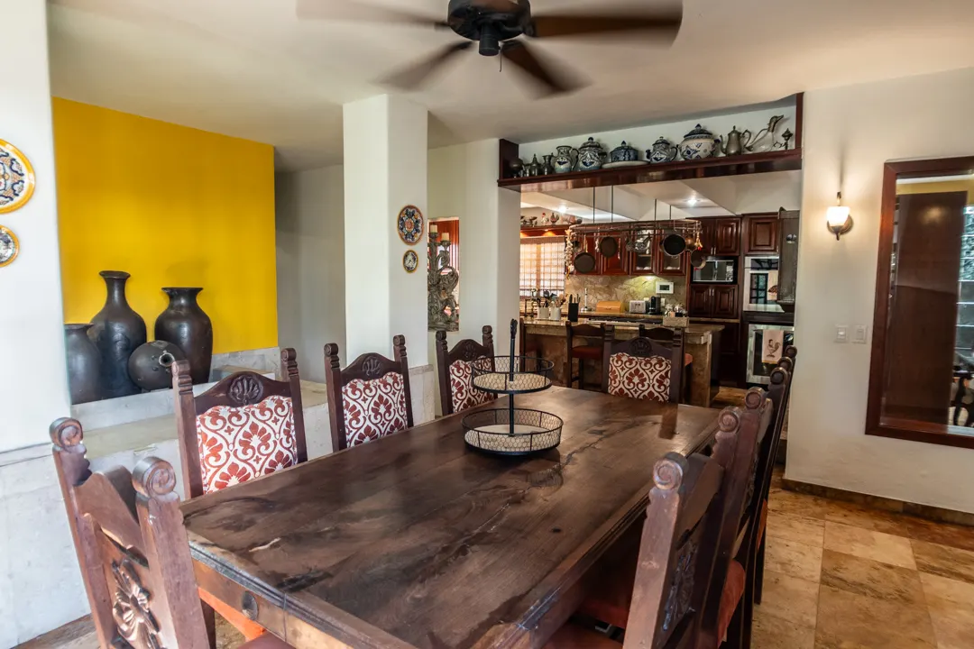 primer comedor Casa de Lujo en Centro Histórico Mazatlán