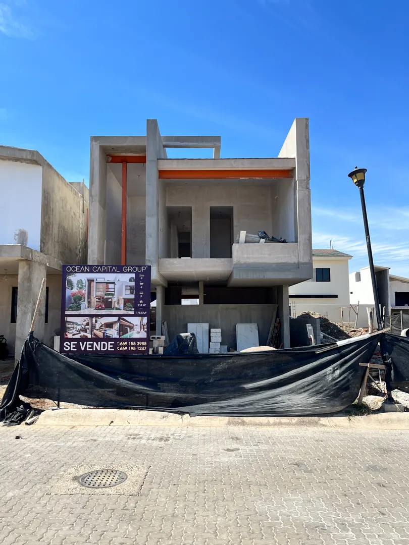 casa en venta en el delfin residencial, casa de lujo, Cerritos, alberca, casa lujosa, marina mazatlán, playa, inmobiliaria 3