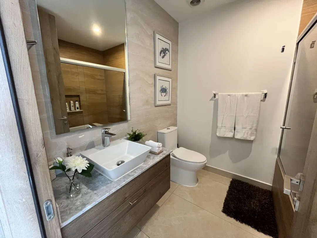 baño completo departamento en venta camino al mar zona dorada