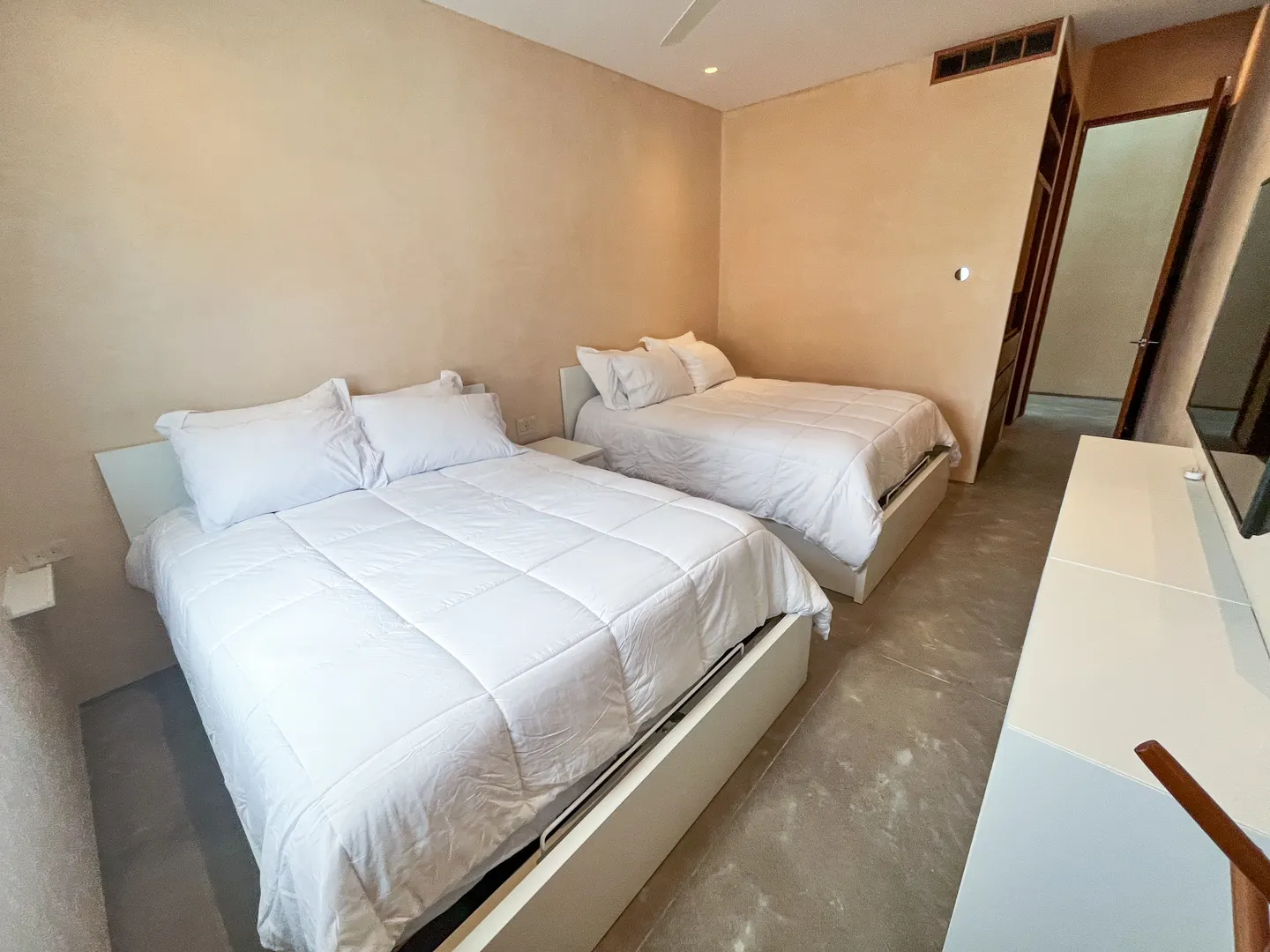 recamara principal casa renta playa brujas