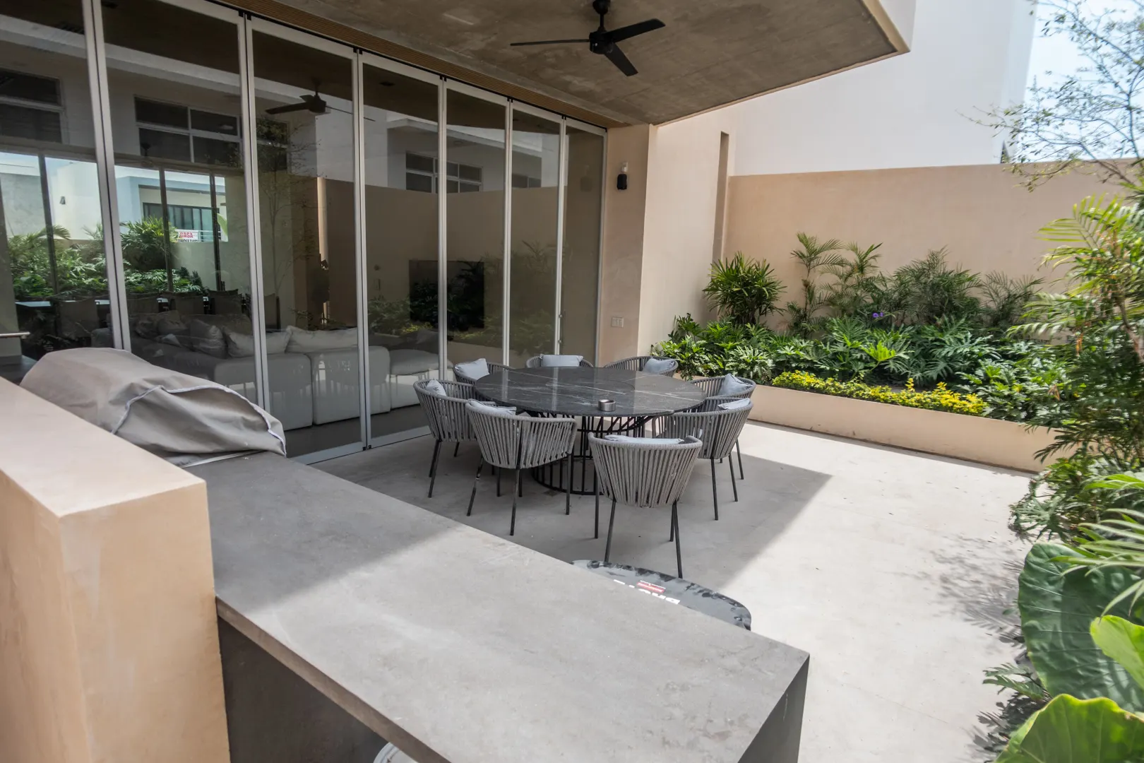 patio casa renta playa brujas