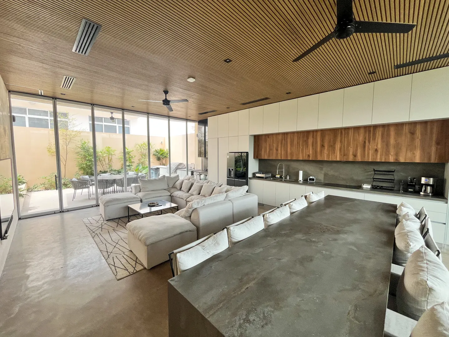 sala casa renta playa brujas