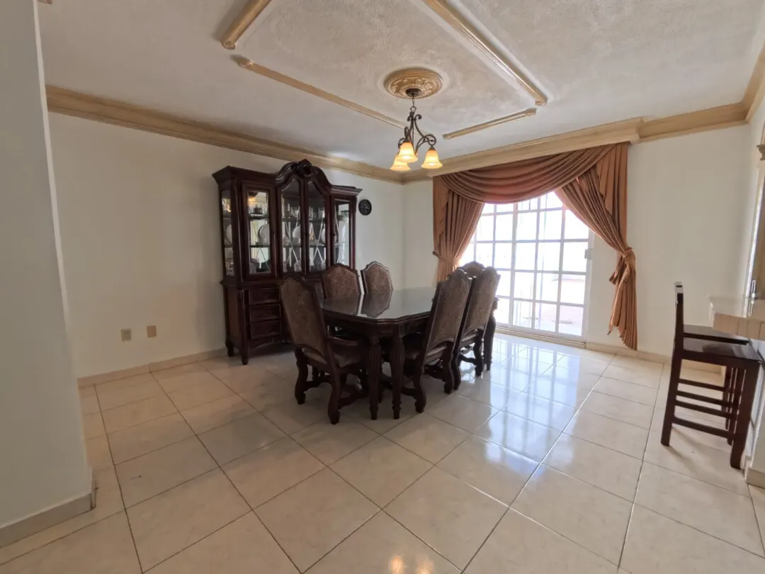 comedor casa venta sábalo country en zona dorada