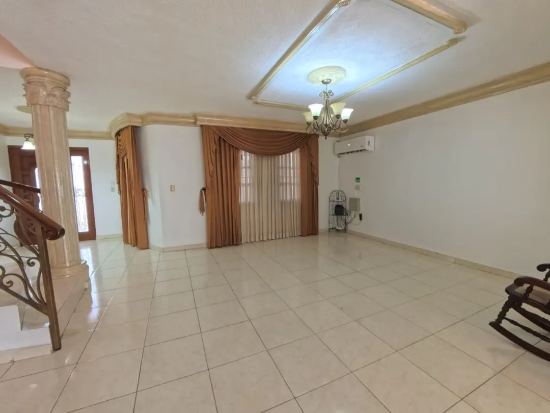 parte interior casa venta sábalo country en zona dorada