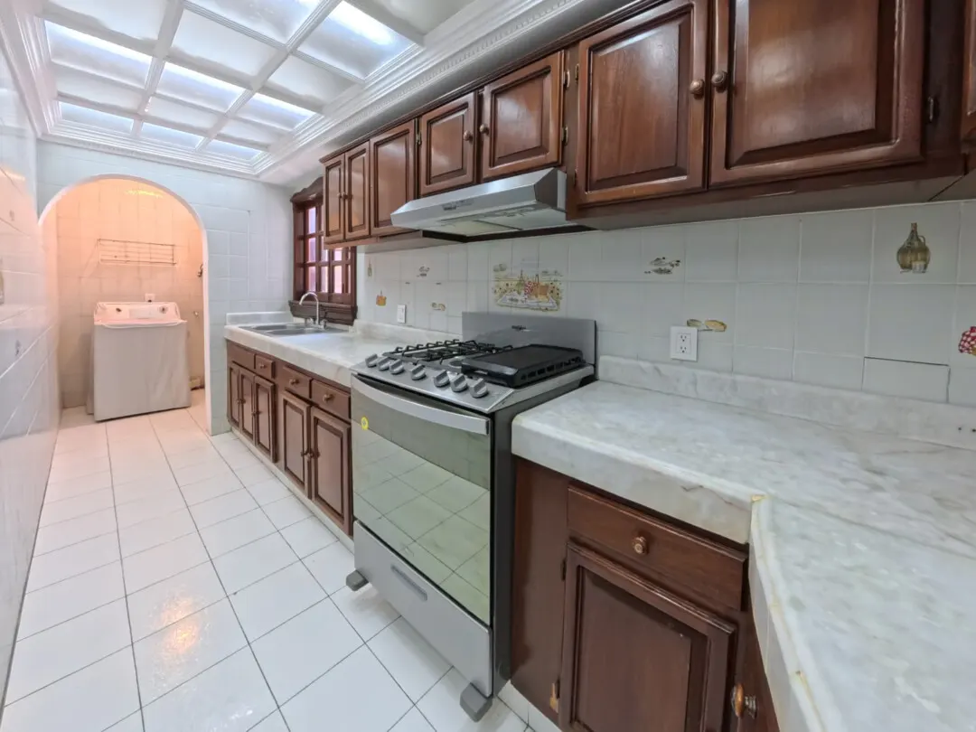 cocina y estufa departamento renta sábalo country