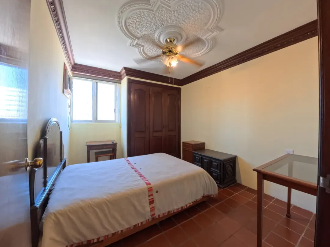 recamara principal departamento renta sábalo country