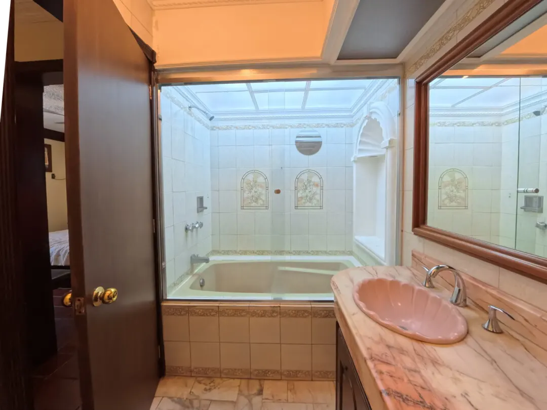 baño con regadera departamento renta sábalo country