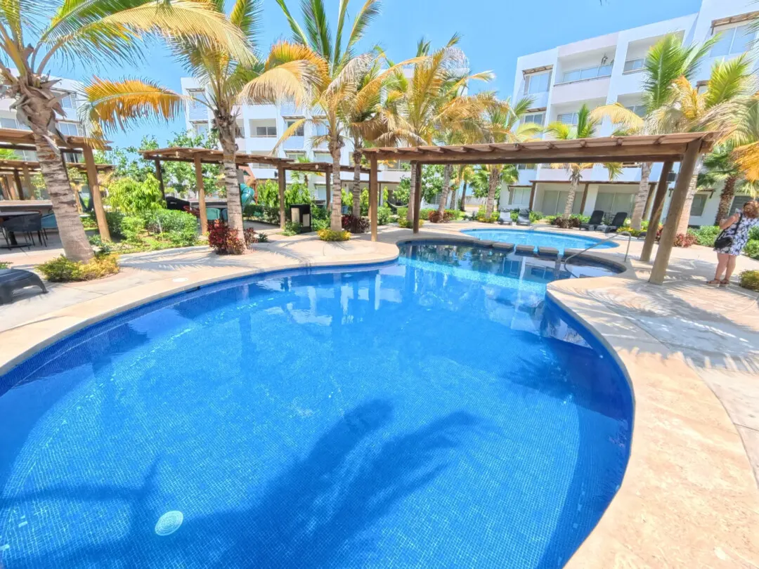 alberca y chapoteadero departamento venta almarena