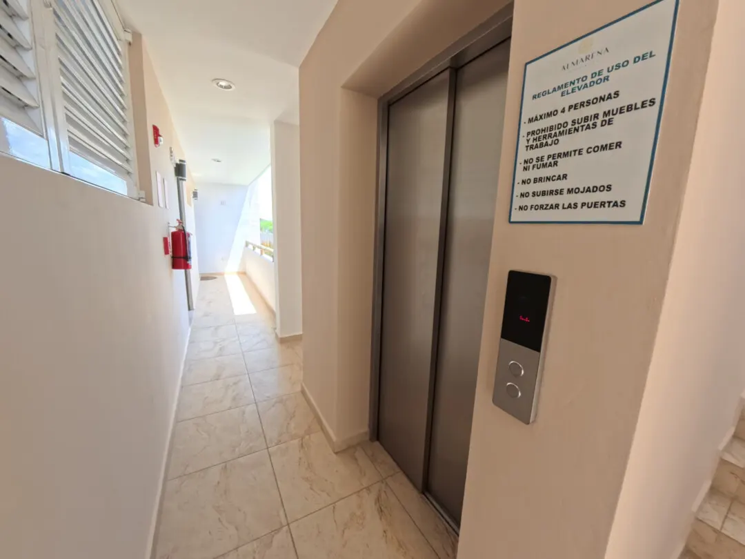 elevador departamento venta almarena