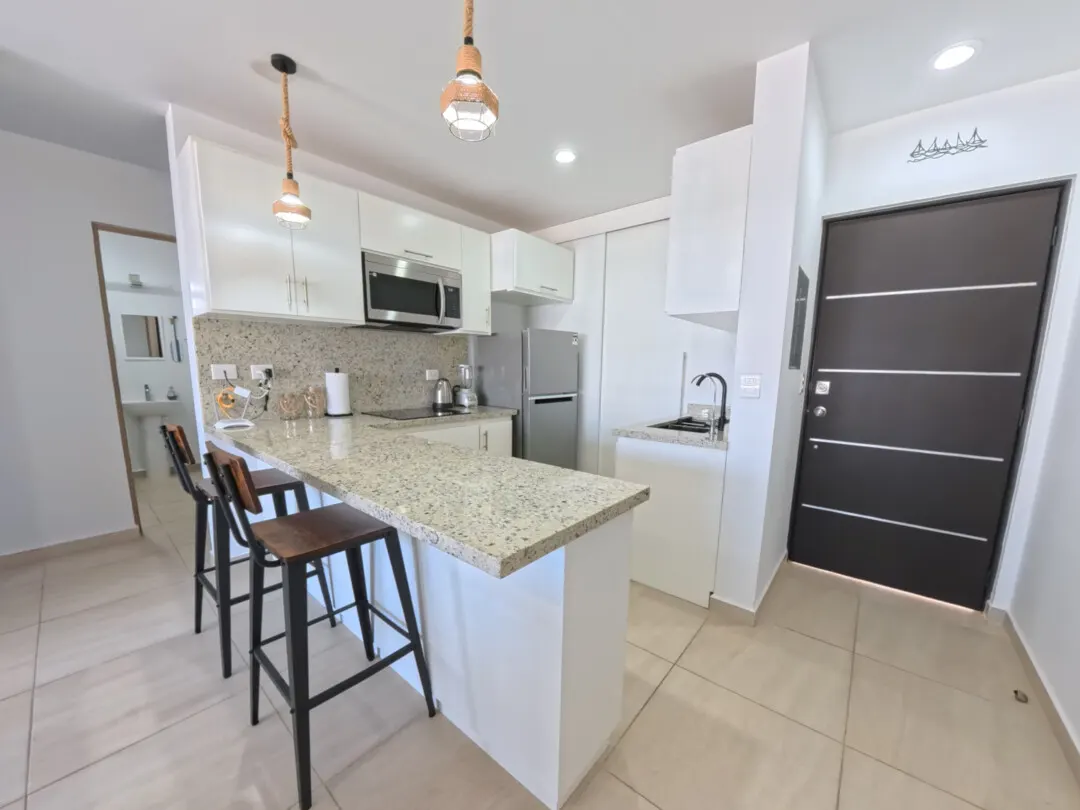 cocina con desayunador departamento venta almarena