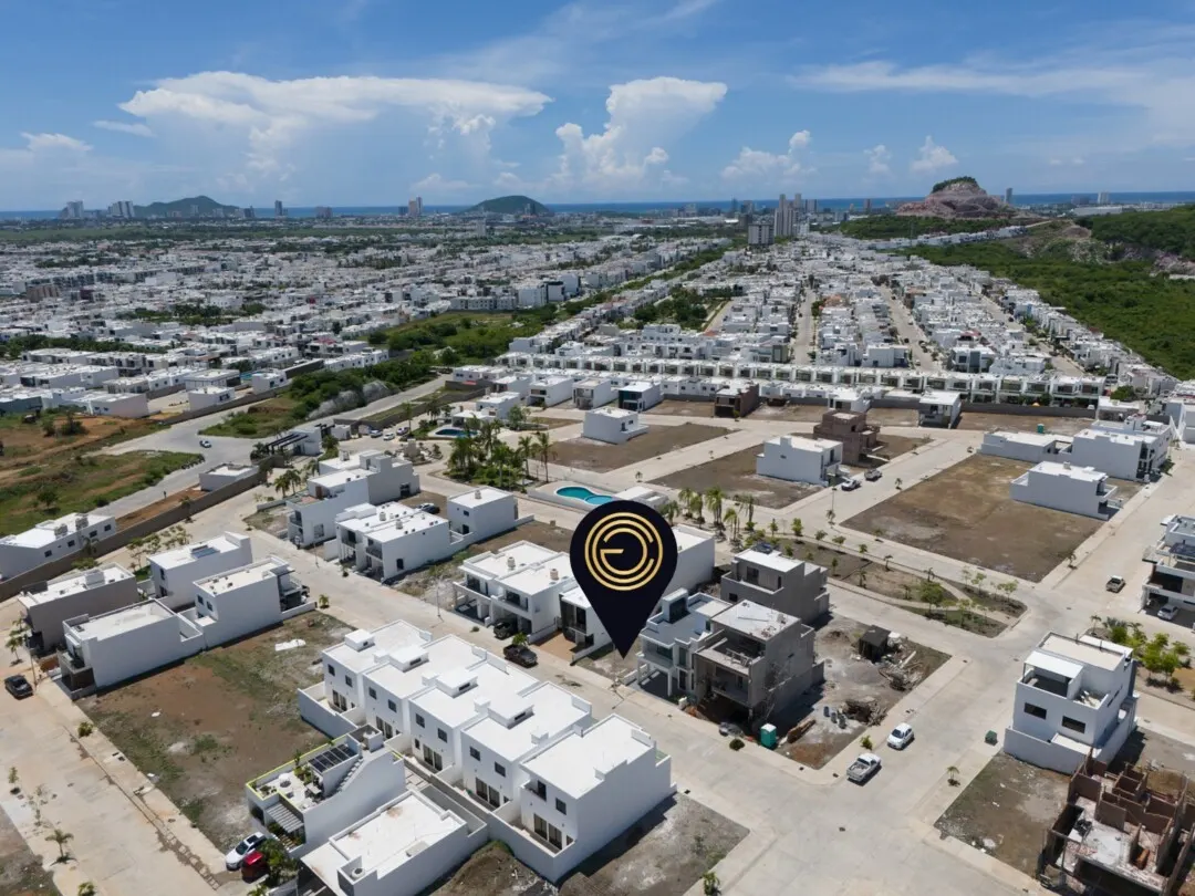 Vista aérea de Coto Platino Norte mostrando la ubicación del terreno en venta.