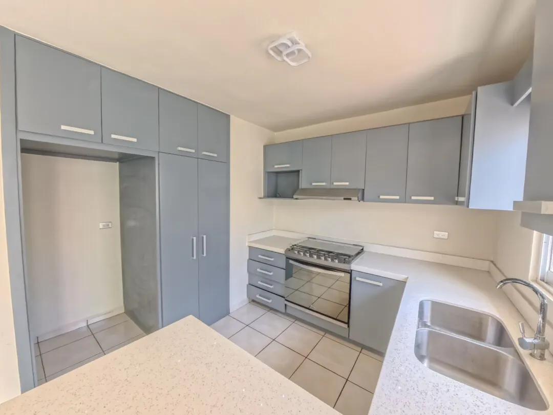 cocina equipada de casa en venta en hacienda del seminario mazatlán