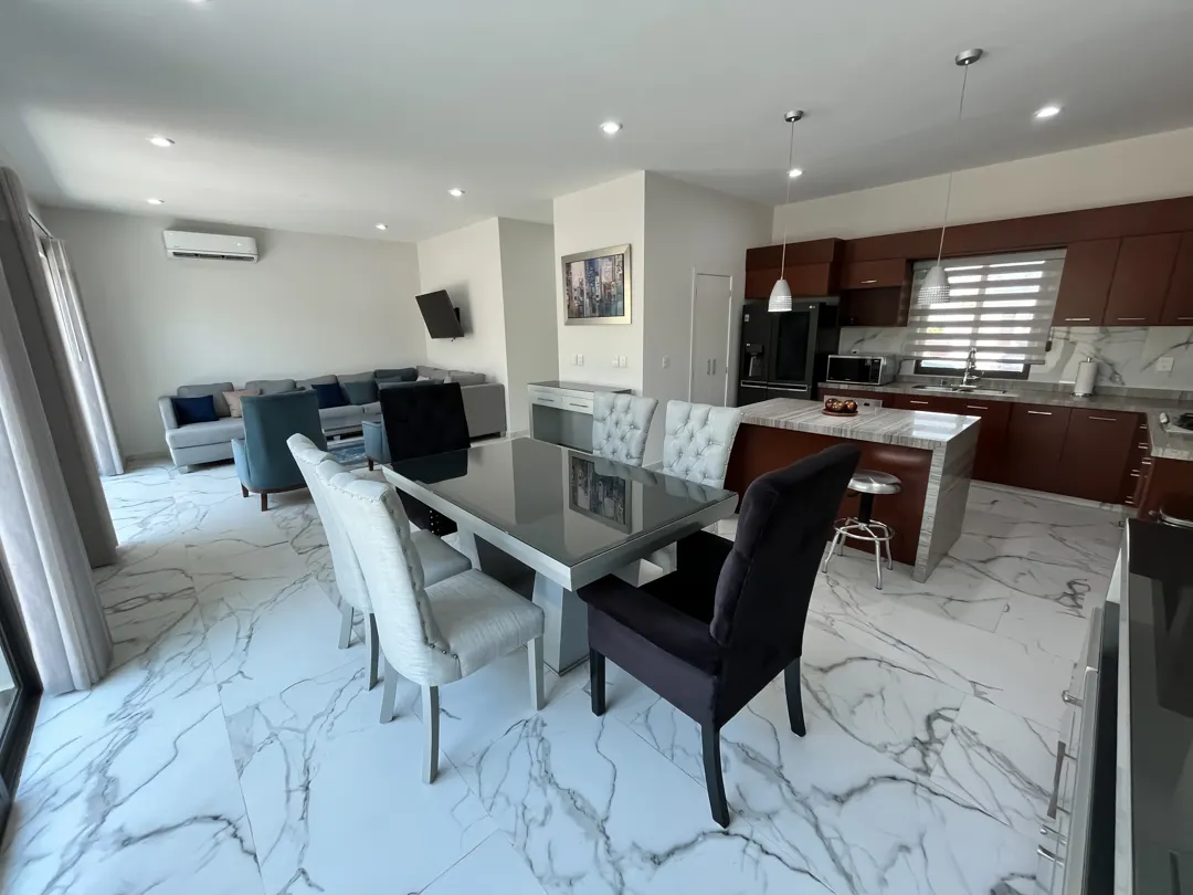 sala comedor cocina Casa en venta Altabrisa Residencial Cerritos Mazatlan