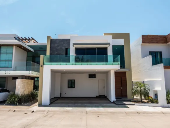 Casa en venta en altabrisa