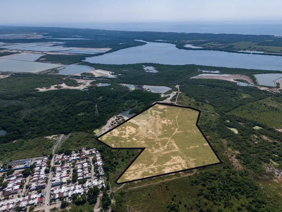 Terreno de 46,254 m² con factibilidades listas en Fraccionamiento Los Ángeles, Mazatlán