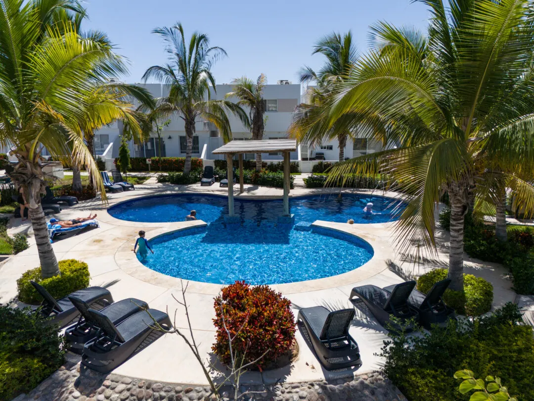 Alberca Casa Venta Almarena