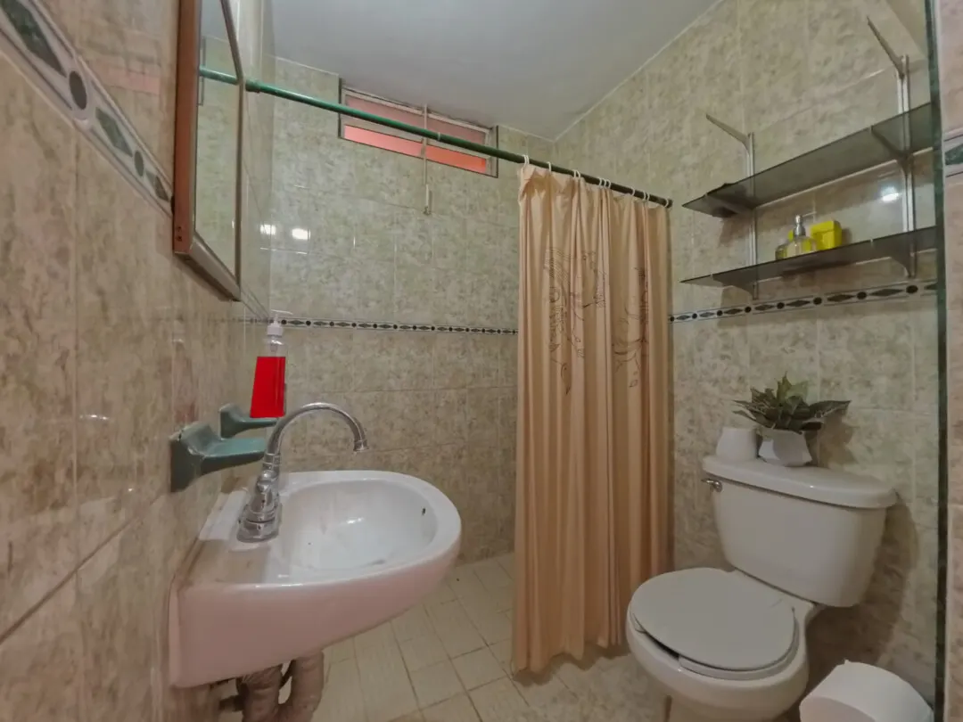 Baño y regadera casa en venta Juárez