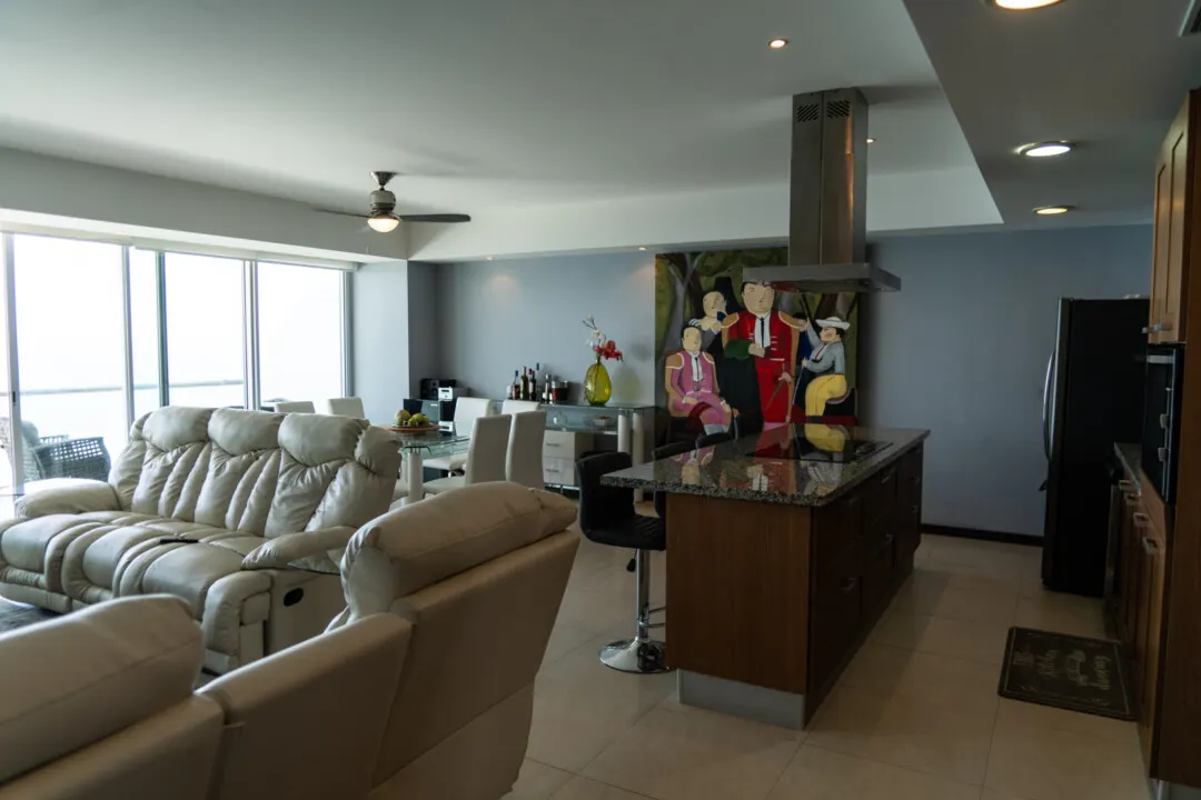 Desayunador Condominio en Venta Península