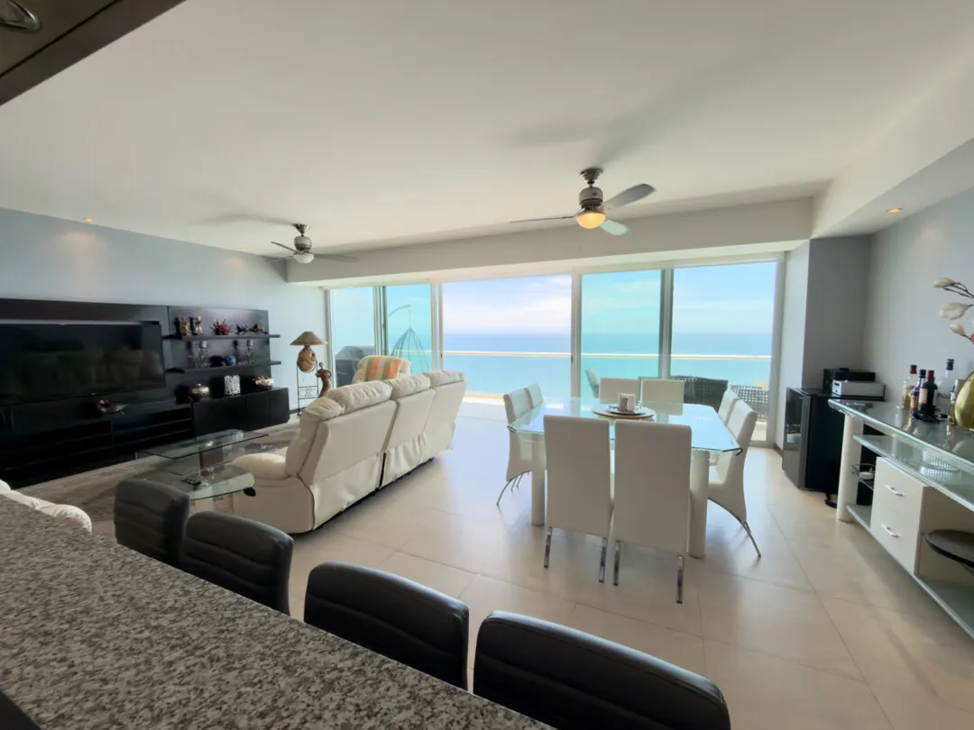 Condominio en Venta en Península Mazatlán | Vista al Mar en Cerritos
