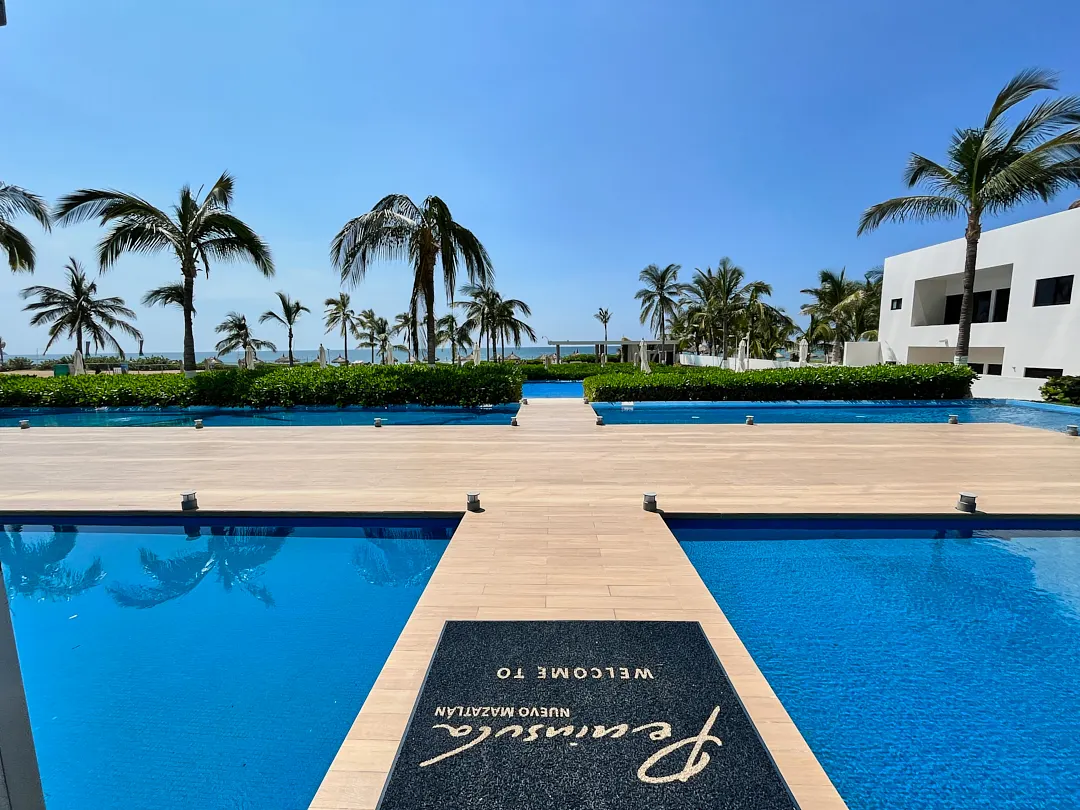 Alberca Condominio en Venta Península