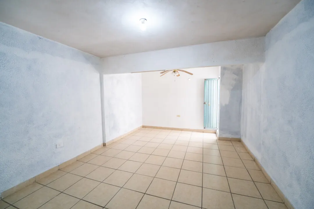 Casa Venados Daniel-10 Recámara con entrada de luz natural — Casa Los Venados, cerca de Jabalíes