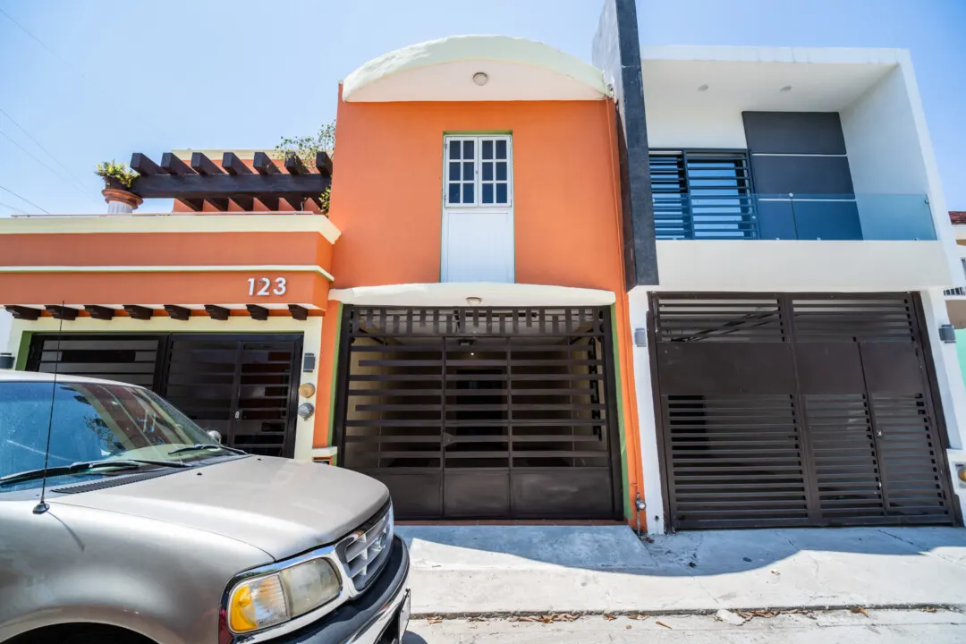 Casa Venados Daniel-9 Casa en Venta en Fraccionamiento Los Venados, Cerca de Jabalíes, Mazatlán