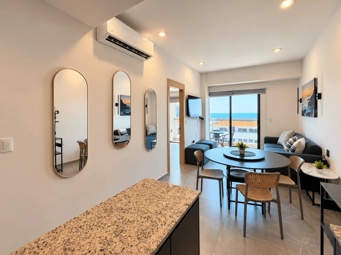 Departamento en Venta en Torre Zafira, Piso 7 con Vista al Mar – Sábalo Country, Zona Dorada