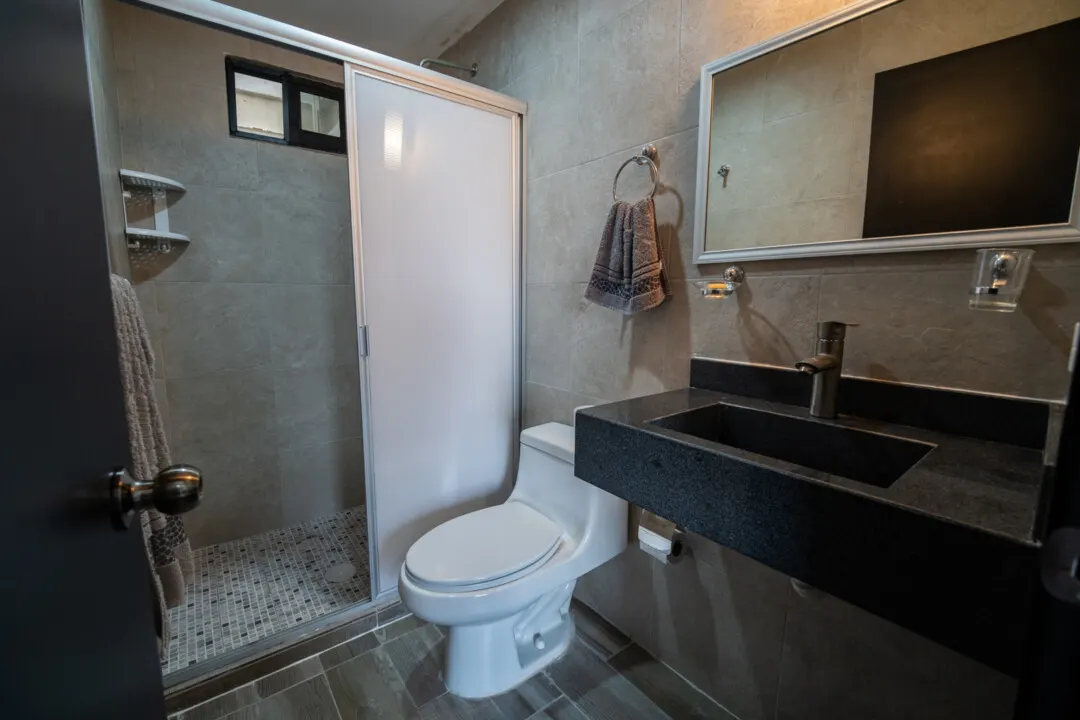 Departamento en Venta en Playa Sur Mazatlán, Torre Carrizo — Ideal para Inversión y Renta Vacacional