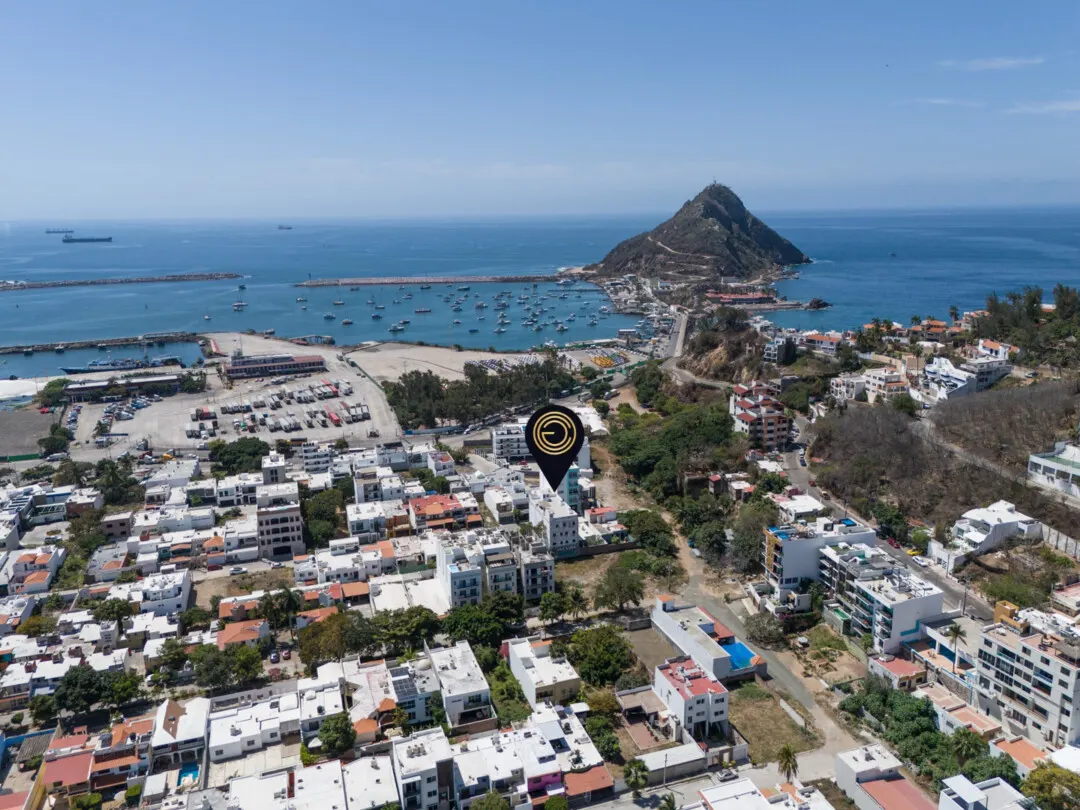 Departamento en Venta en Playa Sur Mazatlán, Torre Carrizo — Ideal para Inversión y Renta Vacacional