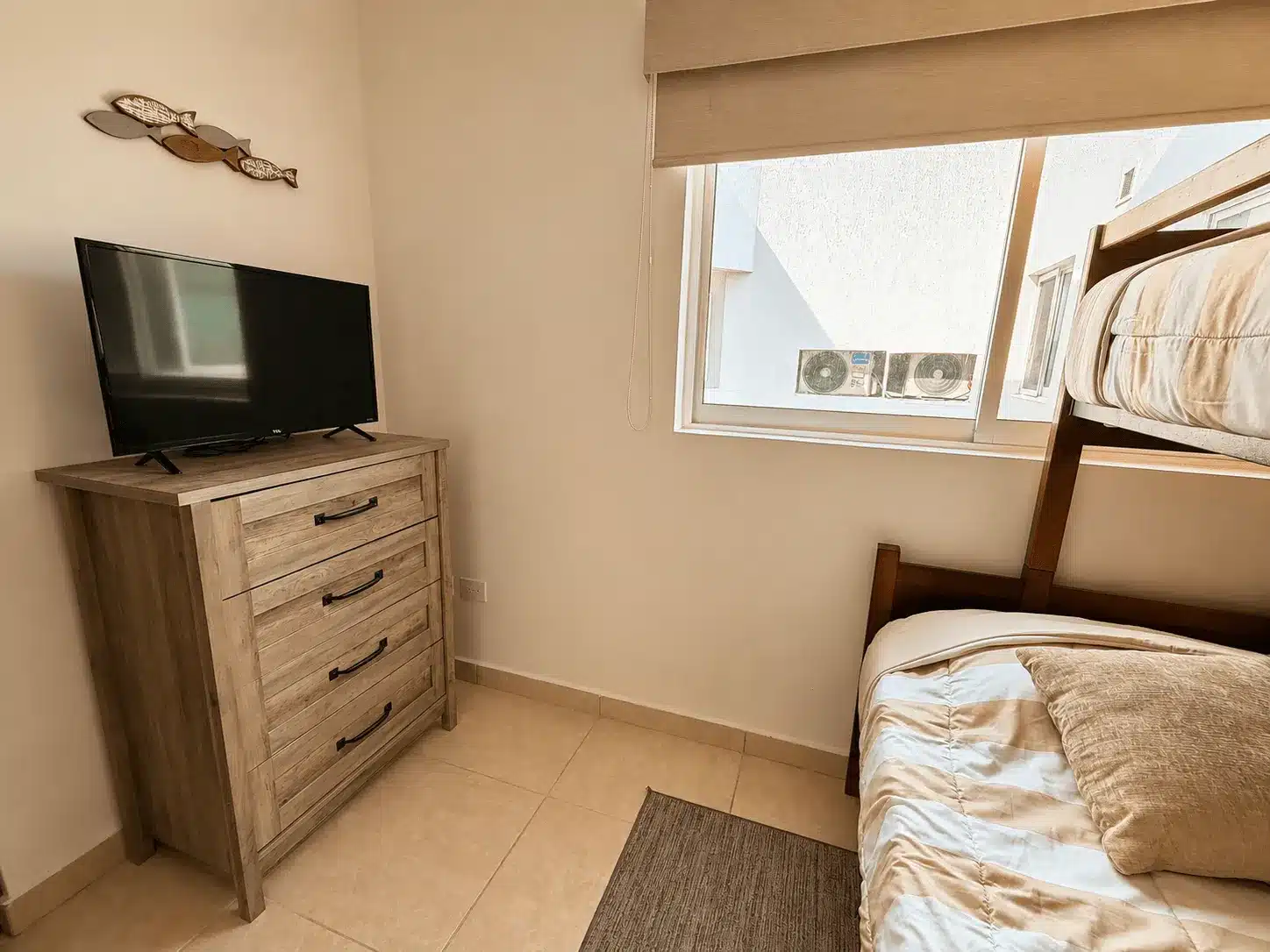 Recámara con TV departamento en venta Marina Mazatlán