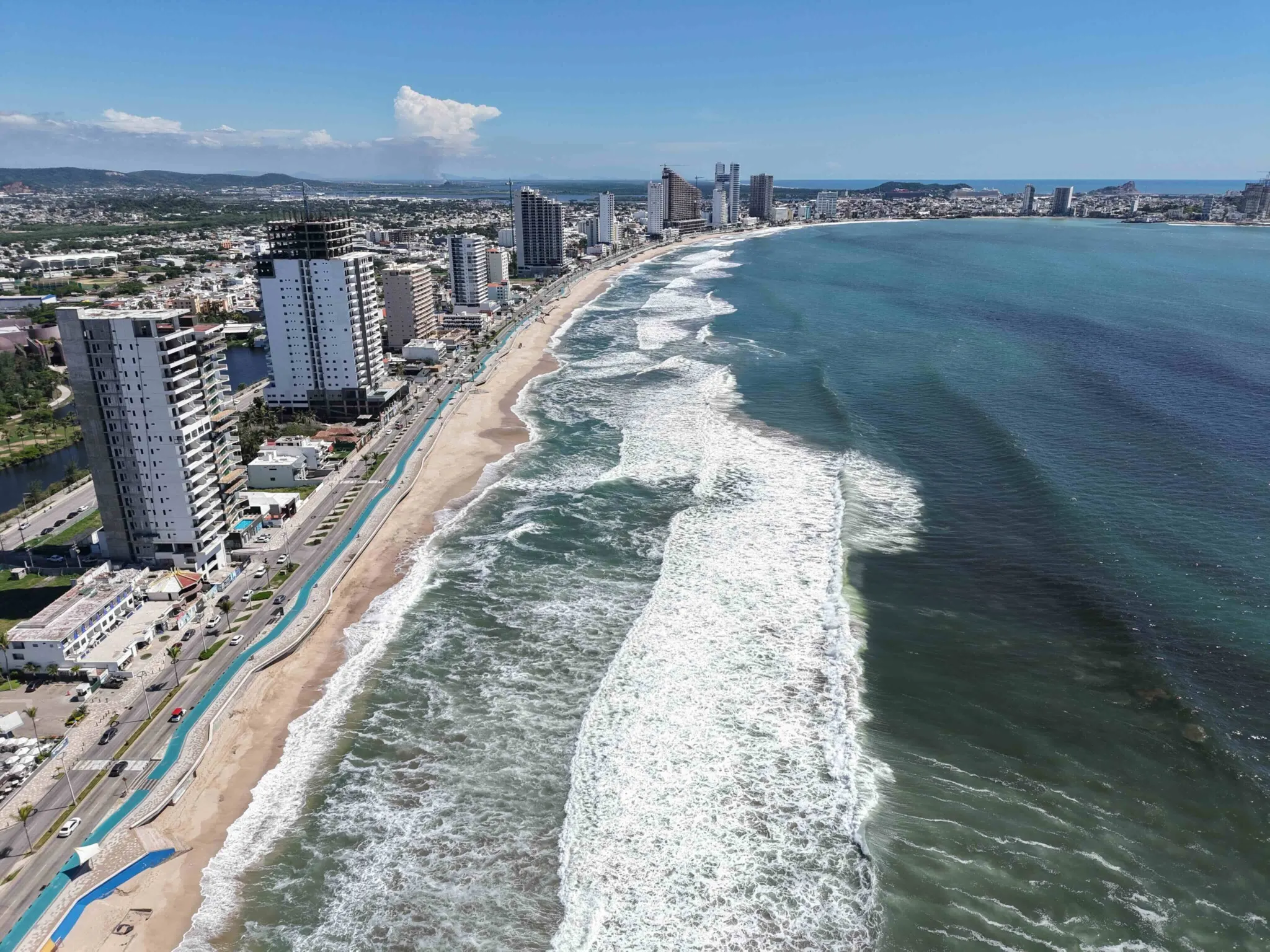 default Departamento en Venta en el Malecón de Mazatlán – Torre Central 102, 2 Recámaras Amueblado