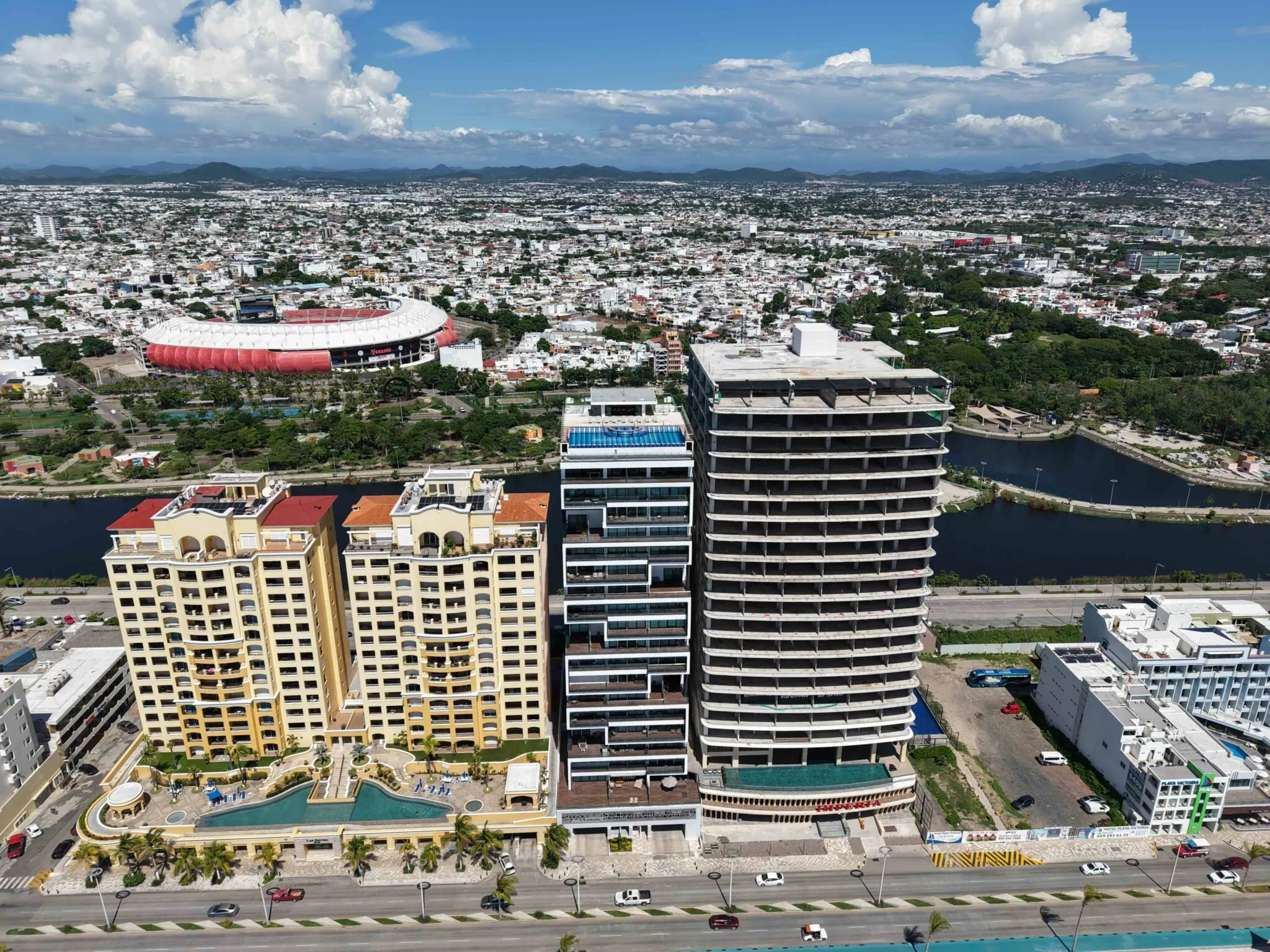 default Departamento en Venta en el Malecón de Mazatlán – Torre Central 102, 2 Recámaras Amueblado